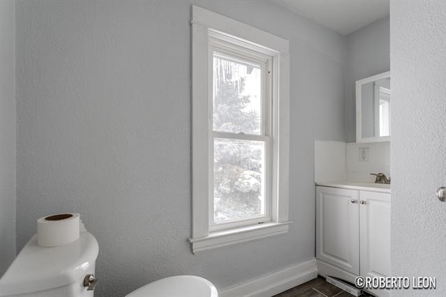 Builiding view nineteen for 922 Burton, Wyoming, MI. 49509