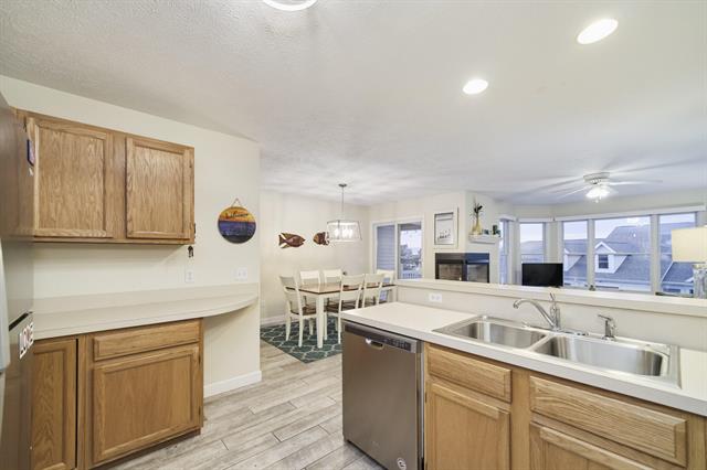 Builiding view seventeen for 84 Charter, Manistee, MI. 49660