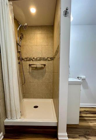 Builiding view eighteen for 583 Kingsbury, Grand Rapids, MI. 49544