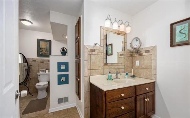 Builiding view seven for 583 Kingsbury, Grand Rapids, MI. 49544