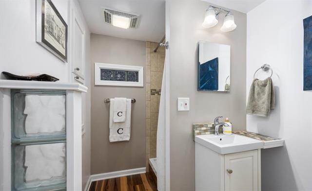 Builiding view sixteen for 583 Kingsbury, Grand Rapids, MI. 49544