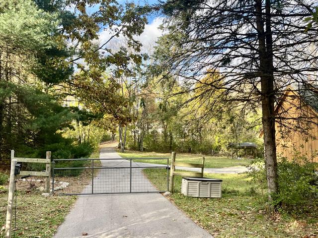 Builiding view forty five for 9622 R, Mattawan, MI. 49071