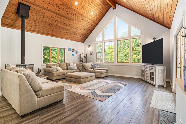 Builiding view six for 9622 R, Mattawan, MI. 49071