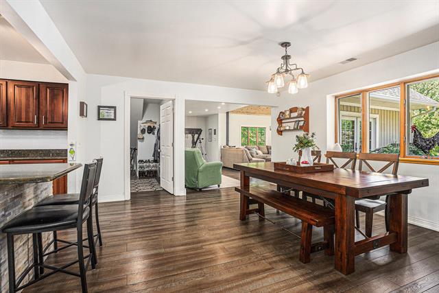 Builiding view ten for 9622 R, Mattawan, MI. 49071