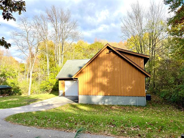 Builiding view thirty nine for 9622 R, Mattawan, MI. 49071