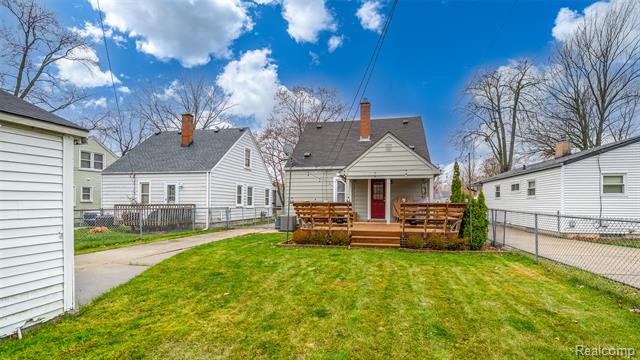 Builiding view twenty three for 2756 Buckingham, Berkley, MI. 48072