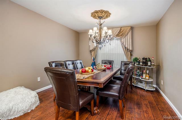 Builiding view five for 22180 Ivanhoe, Southfield, MI. 48034