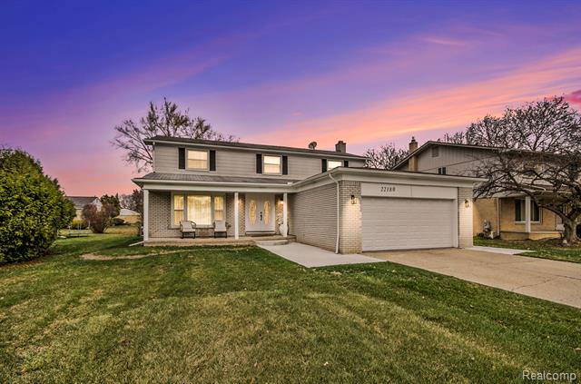 Builiding view one for 22180 Ivanhoe, Southfield, MI. 48034