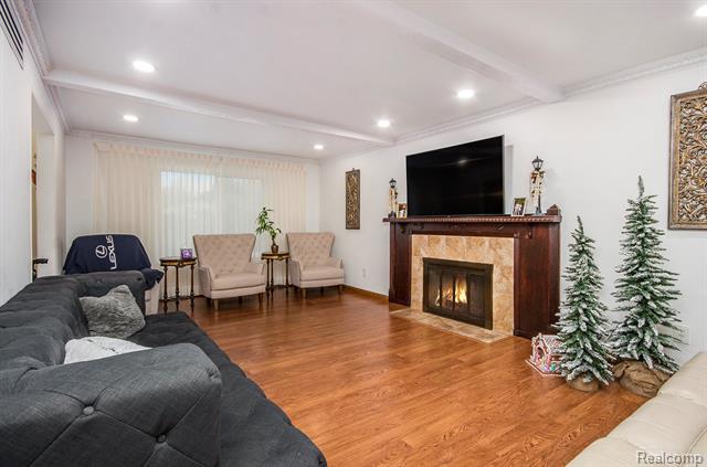 Builiding view three for 22180 Ivanhoe, Southfield, MI. 48034