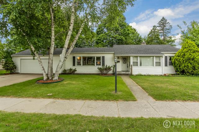 front view for 722 N Hudsonse Street, Lowell, Mi. 49331