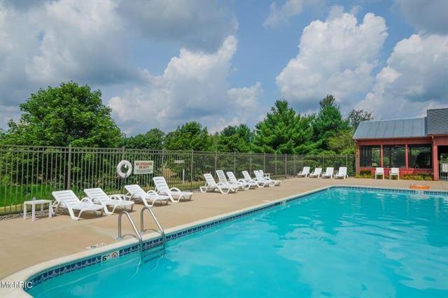 Builiding view forty three for 6139 Delasala, Kalamazoo, MI. 49009