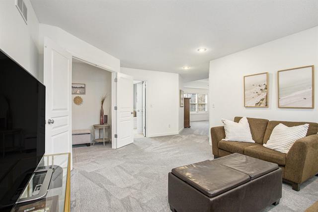 Builiding view nineteen for 6139 Delasala, Kalamazoo, MI. 49009