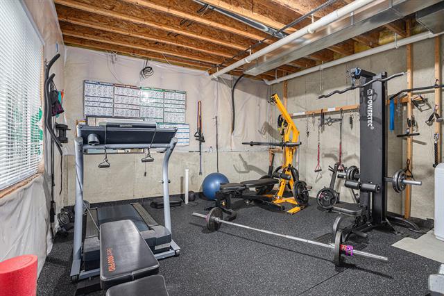 Builiding view thirty two for 6139 Delasala, Kalamazoo, MI. 49009