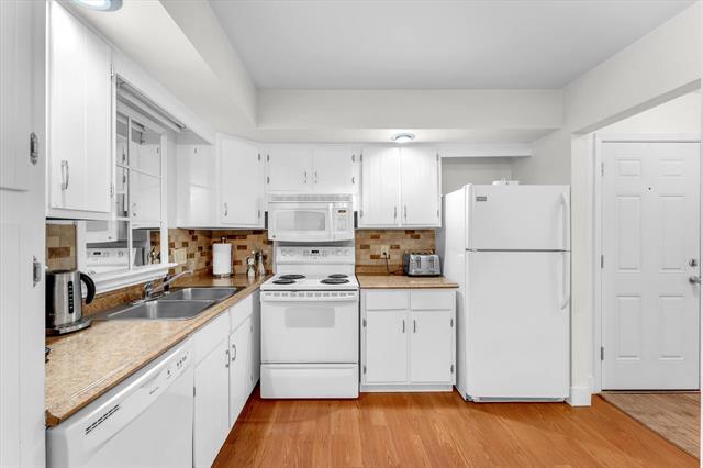 Builiding view twelve for 6716 Cascade, Grand Rapids, MI. 49546