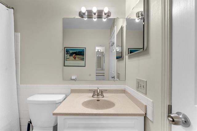 Builiding view twenty one for 6716 Cascade, Grand Rapids, MI. 49546