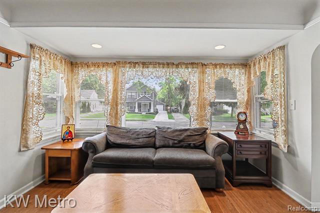 Builiding view six for 2815 Ellwood, Berkley, MI. 48072