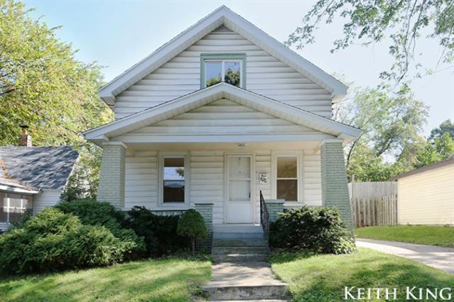 front view for 620 Emeraldne Avenue, Grand Rapids, Mi. 49503