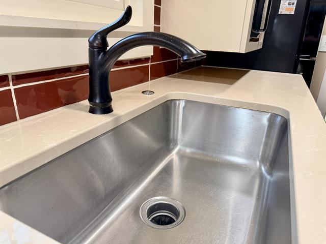 Builiding view fifteen for 2150 Kinsey, Muskegon, MI. 49441