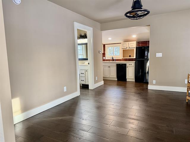 Builiding view four for 2150 Kinsey, Muskegon, MI. 49441