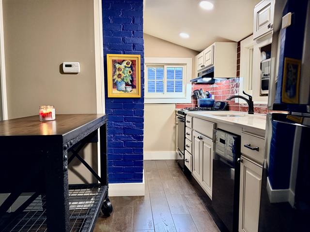 Builiding view fourteen for 2150 Kinsey, Muskegon, MI. 49441