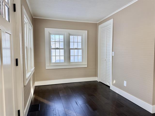 Builiding view seven for 2150 Kinsey, Muskegon, MI. 49441