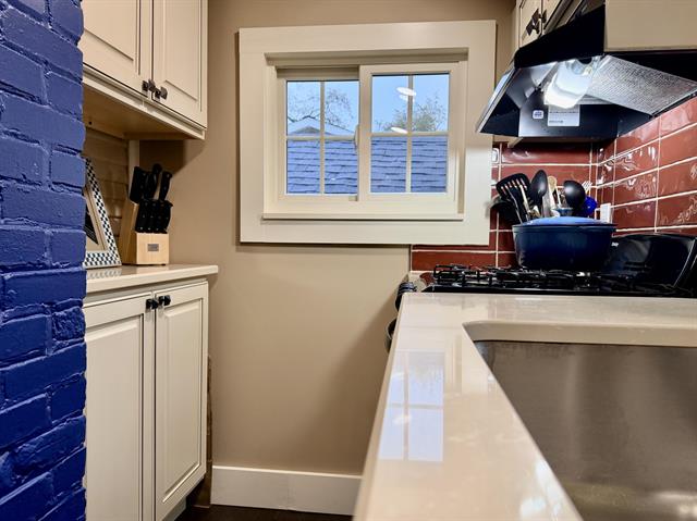 Builiding view twelve for 2150 Kinsey, Muskegon, MI. 49441