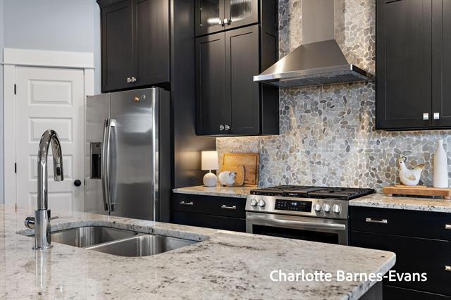 Builiding view twenty two for 930 Lake, Whitehall, MI. 49461