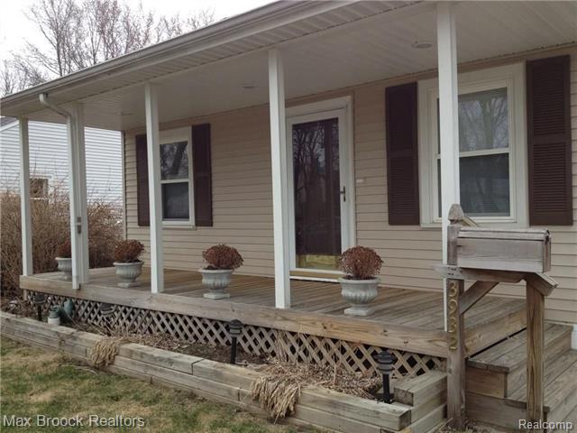 front view for 3932 Ellwood Ave, Berkley, Mi. 48072