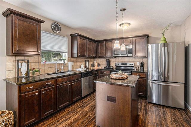 Builiding view seventeen for 2425 Sagebrush, Kalamazoo, MI. 49006