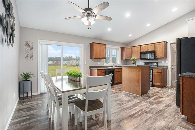 Builiding view nine for 29209 62Nd, Lawton, MI. 49065