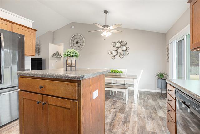 Builiding view twelve for 29209 62Nd, Lawton, MI. 49065