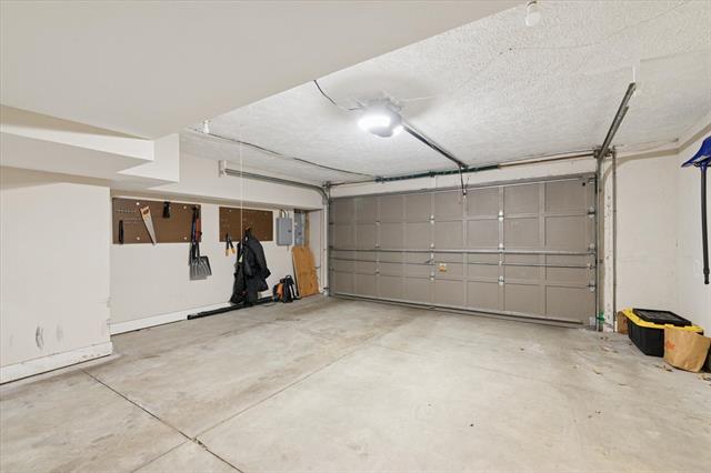 Builiding view forty one for 1824 Sherman, Grand Rapids, MI. 49506