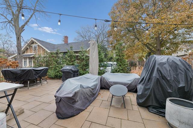 Builiding view forty six for 1824 Sherman, Grand Rapids, MI. 49506