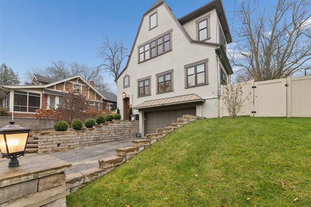 Builiding view four for 1824 Sherman, Grand Rapids, MI. 49506