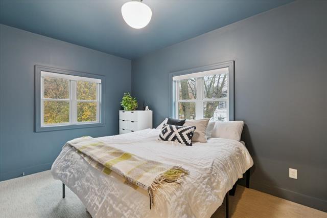 Builiding view thirty eight for 1824 Sherman, Grand Rapids, MI. 49506