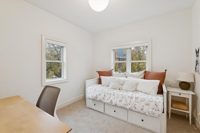 Builiding view thirty seven for 1824 Sherman, Grand Rapids, MI. 49506