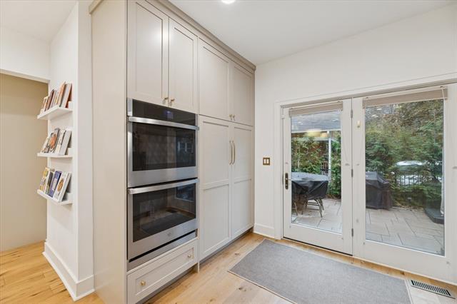 Builiding view twenty three for 1824 Sherman, Grand Rapids, MI. 49506