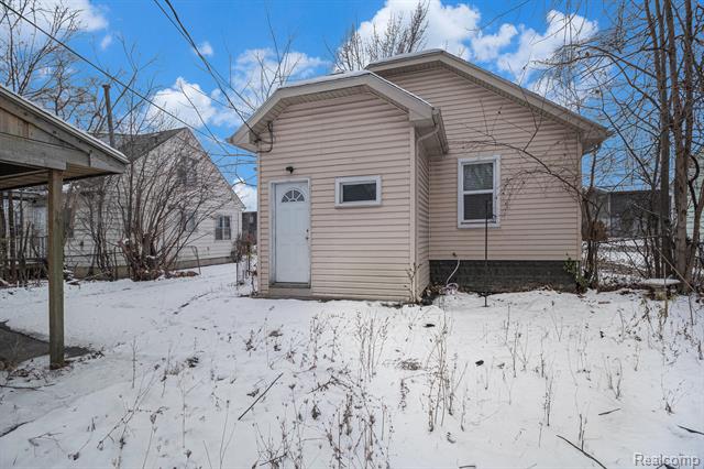 Builiding view twenty one for 3952 Greenfield, Berkley, MI. 48072