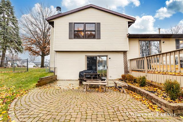 Builiding view thirty five for 5795 Brookfarm, Grand Rapids, MI. 49508