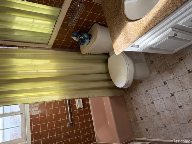 Builiding view twenty five for 1145 Elliott, Madison Heights, MI. 48071