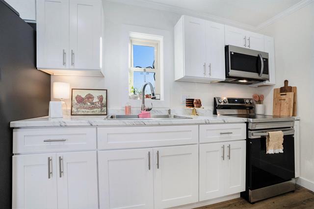 Builiding view six for 10395 Peck Lake, Lowell, MI. 49331