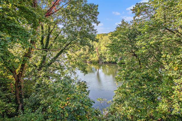 Builiding view eleven for 2028 Us 31, Niles, MI. 49120