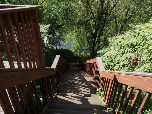 Builiding view fourteen for 2028 Us 31, Niles, MI. 49120