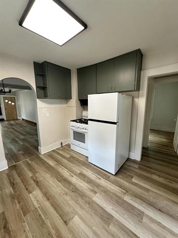 Builiding view ten for 1636 Wood, Muskegon, MI. 49442