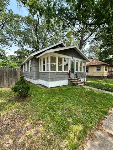 Builiding view twenty seven for 1636 Wood, Muskegon, MI. 49442