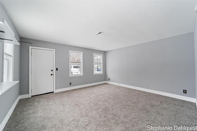 Builiding view four for 326 Mason, Muskegon, MI. 49441