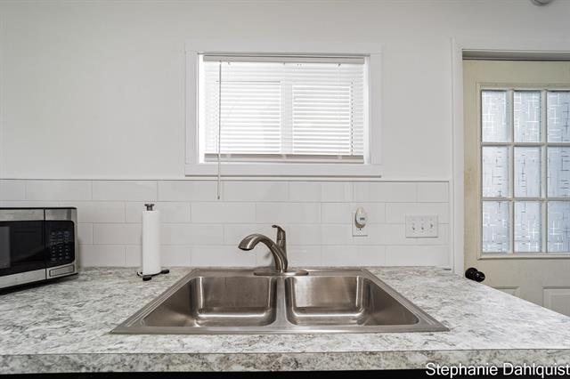 Builiding view ten for 326 Mason, Muskegon, MI. 49441