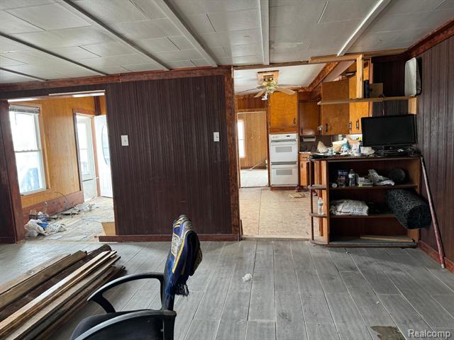 Builiding view eight for 710 Martin Luther King Jr, Jackson, MI. 49203