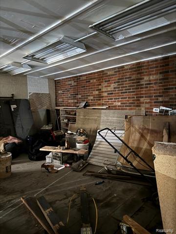 Builiding view eighteen for 710 Martin Luther King Jr, Jackson, MI. 49203