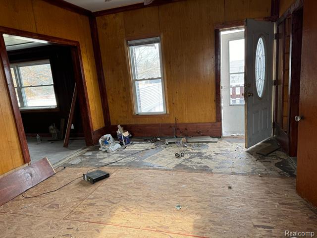 Builiding view eleven for 710 Martin Luther King Jr, Jackson, MI. 49203